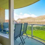 27 - Aan De Duinen, Aan Zee *