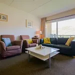 27 - Aan De Duinen, Aan Zee *
