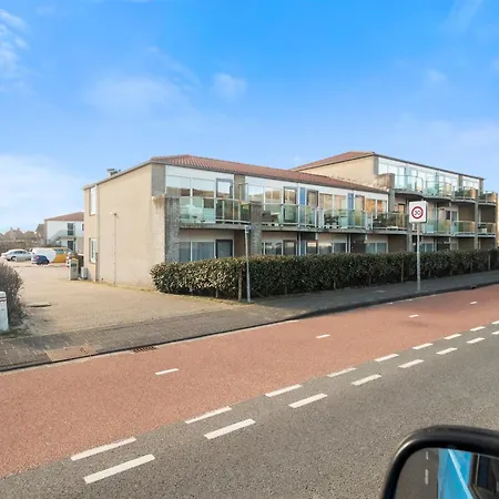 27 - Aan De Duinen, Aan Zee