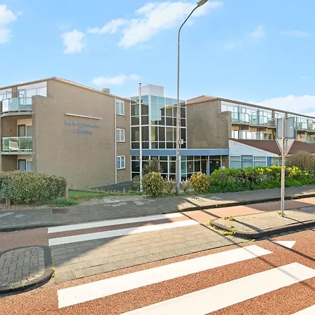 27 - Aan De Duinen, Aan Zee كالانتسوج